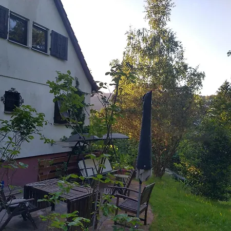 Sunny Hoellengrund Apartment *